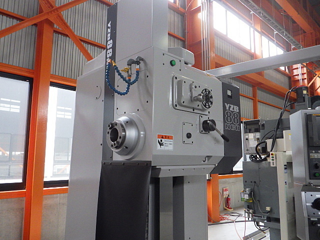YAMASAKI GIKEN YZB-88NCR NC Horizontal Milling Machine Image 2