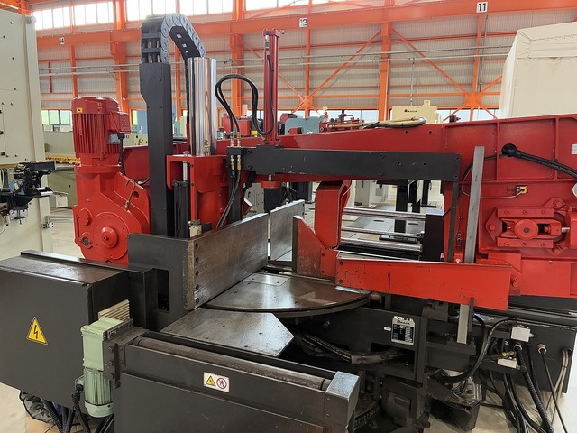 AMADA HK650 Band Saw Image 6