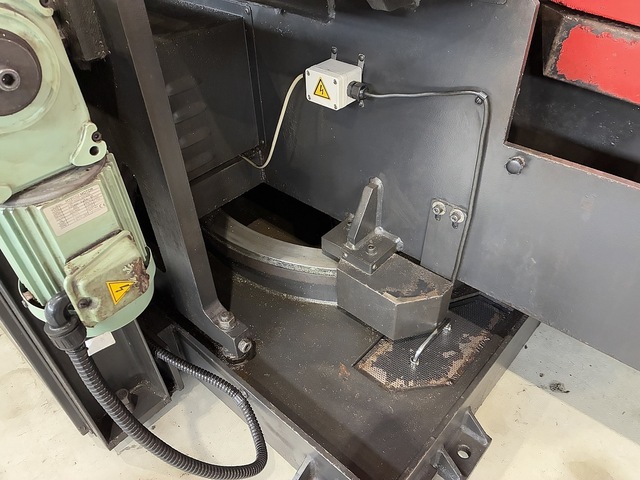 AMADA HK650 Band Saw Image 10