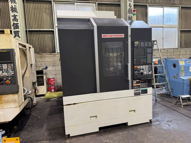 森精機 DuraVertical5060 立型マシニングセンタ の画像 1枚目