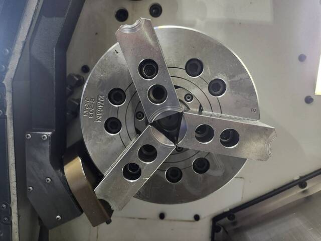 滝沢 TC-200 L3 NC Lathe Image 6