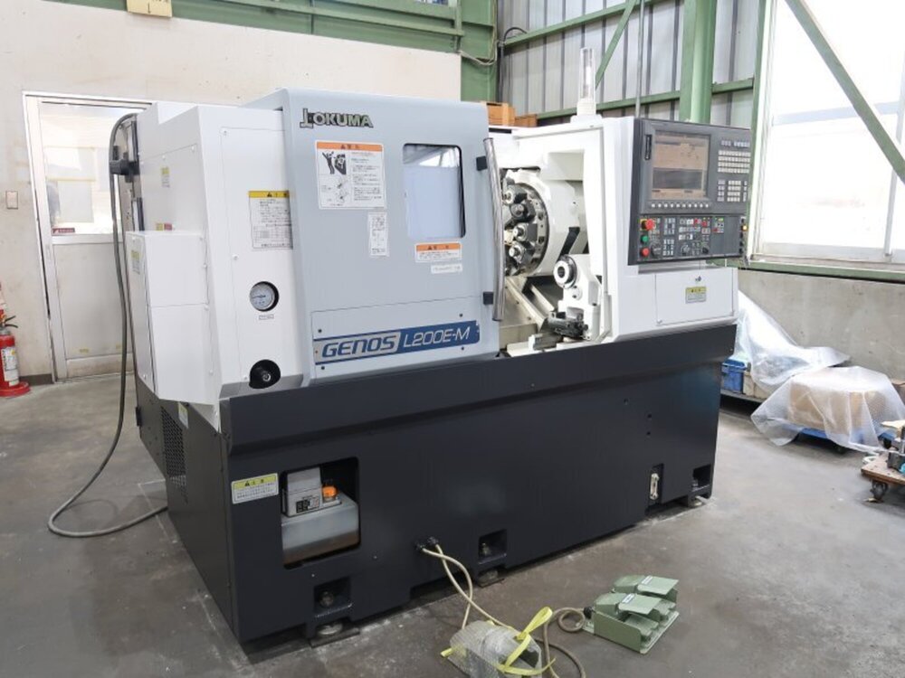 Okuma GENOS L200HE-MC NC Lathe