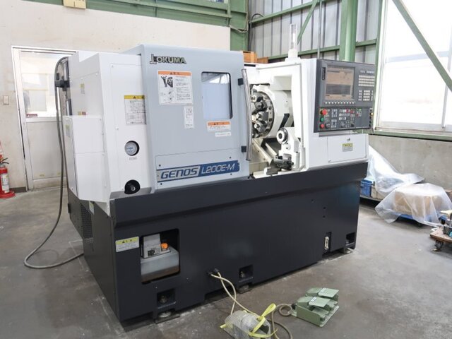 Okuma GENOS L200HE-MC NC Lathe Image 1