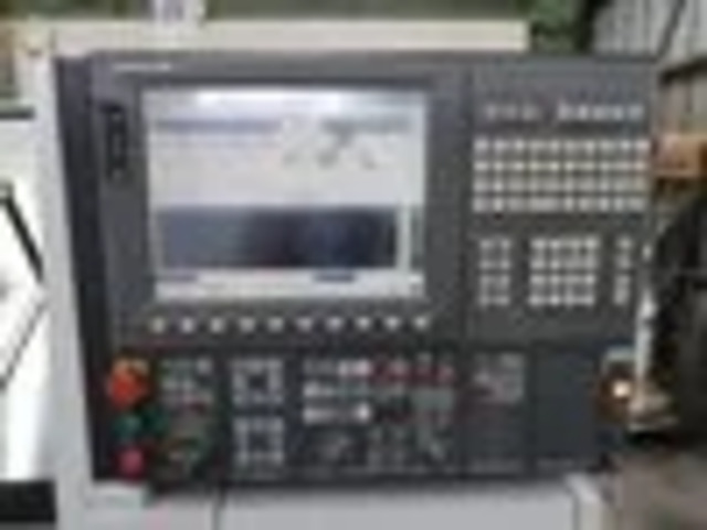 Okuma GENOS L200HE-MC NC Lathe Image 2