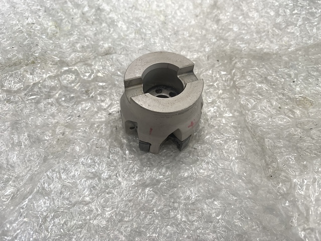イスカル TPQ11R050M22.0E06 Milling Cutter Image 1
