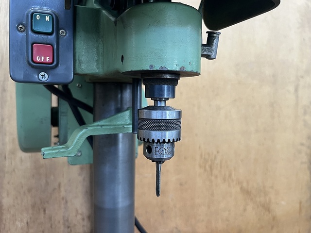 KIRA KRT-10 Desktop Drilling Machine Image 3