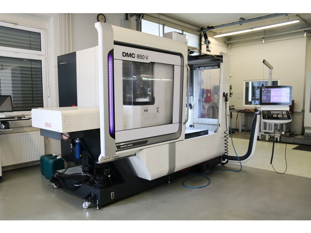 DMG MORI DMC 850 V New Design Vertical Machining Center Image 2