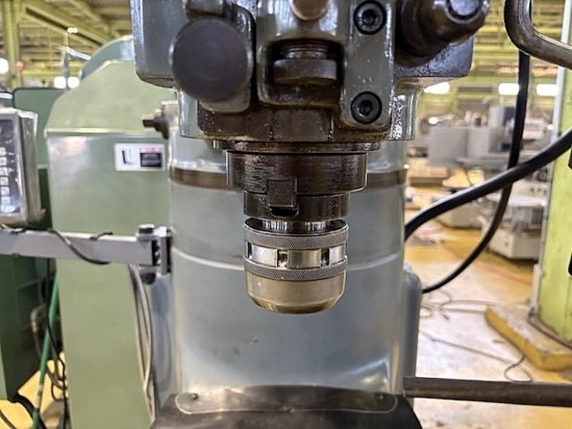 牧野フライス製作所 KSAP-55 立型フライス盤 の画像 5枚目