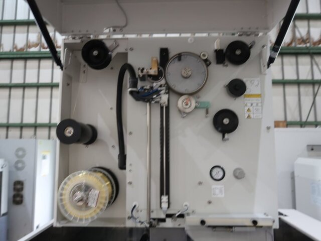 ファナック ROBOCUT α-C600iC 放電加工機（ワイヤー） の画像 3枚目