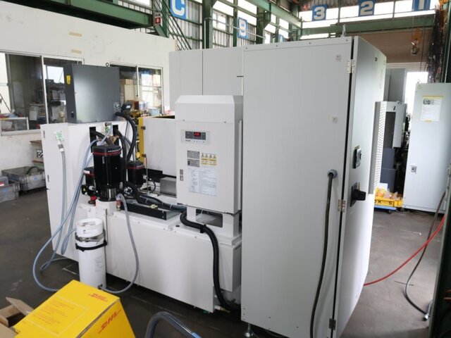 ファナック ROBOCUT α-C600iC 放電加工機（ワイヤー） の画像 5枚目