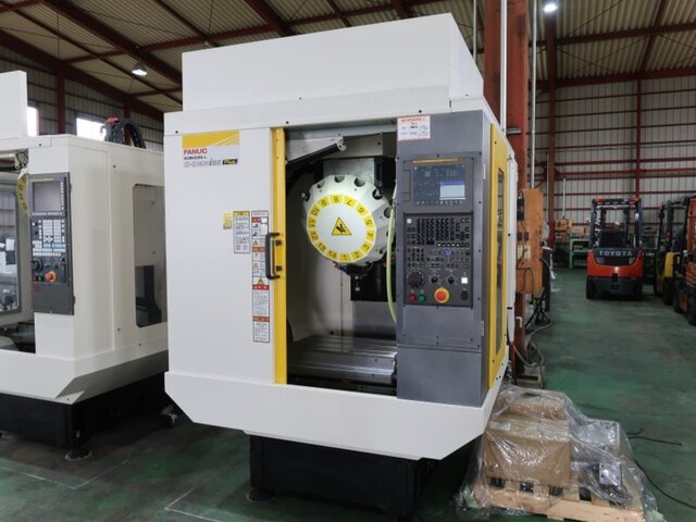 FANUC ROBODRILL α-D14MiB5 Plus Vertical Machining Center Image 1
