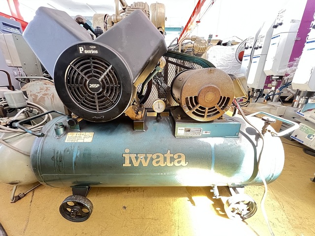ANEST IWATA SU-221P Compressor Image 1