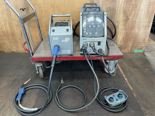 ダイヘン DM-350 溶接機 の画像 1枚目