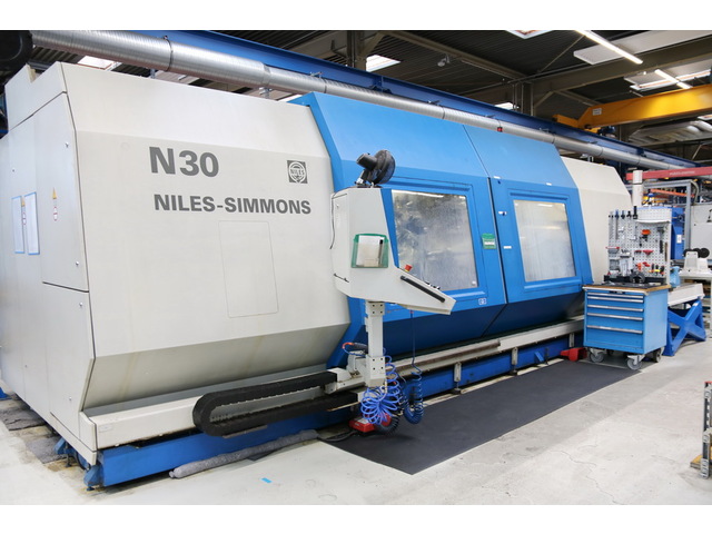 NILES SIMMONS N 30/3LT - 3500 NC Lathe Image 2