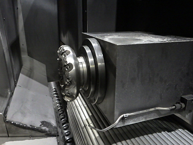 和田機械 WH800A NC Double-head Milling Machine Image 4