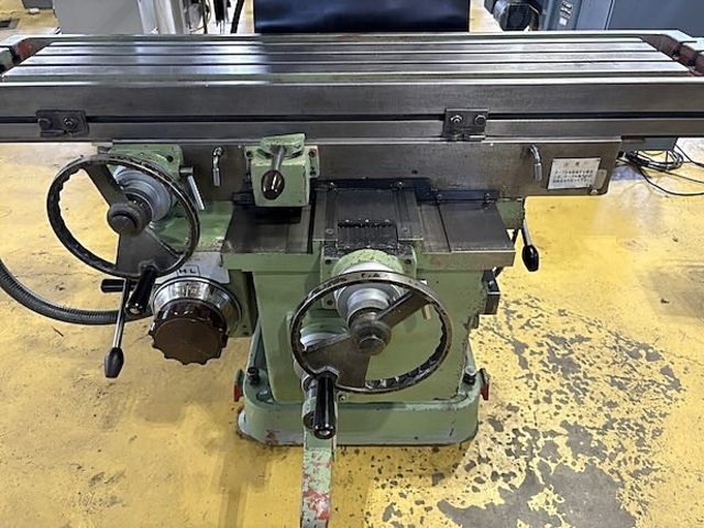 大隈豊和 STM-2R Vertical Milling Machine Image 8