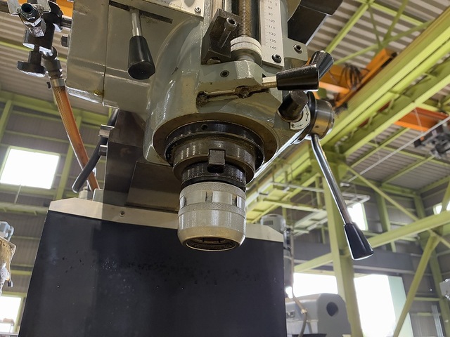 SHIZUOKA MACHINE TOOL VHR-A Vertical Milling Machine Image 5