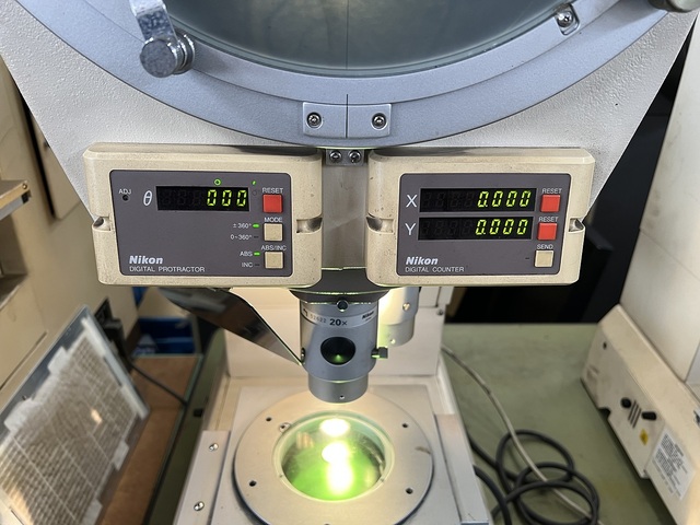 ニコン V-12B 投影機 の画像 3枚目