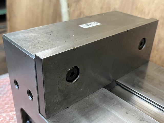 NABEYA LTCV200 Vice Image 3