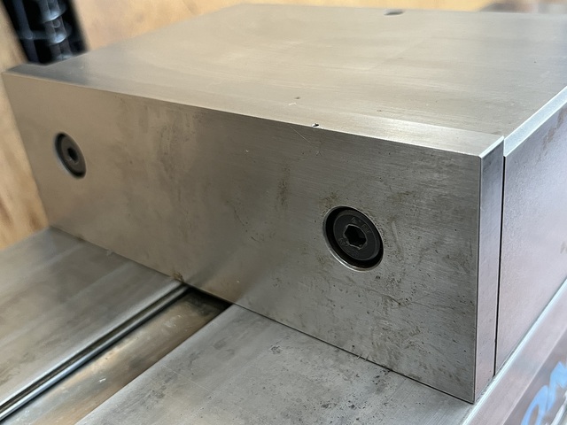 NABEYA LTCV200 Vice Image 4