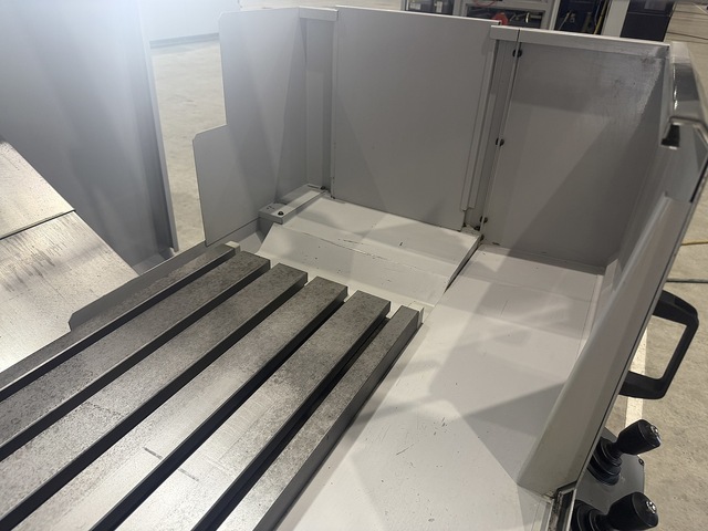 YAMASAKI GIKEN YZ-402SGATC Vertical Machining Center Image 4