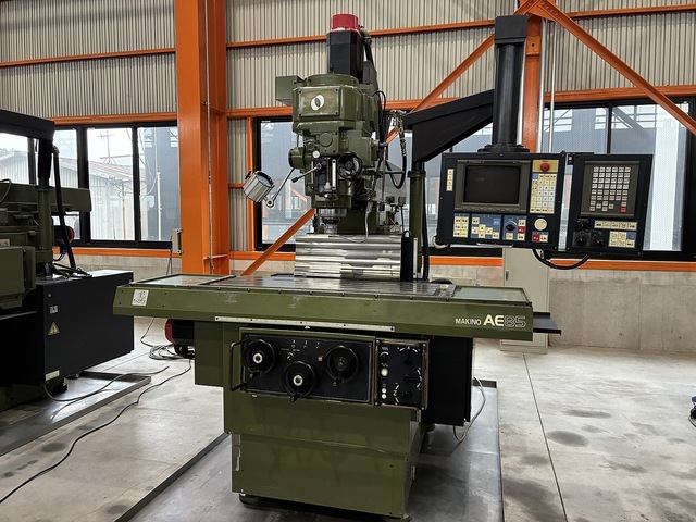 MAKINO AEV5-85 NC Vertical Milling Machine