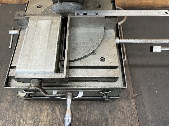 FUJI GRINDING WHEEL MFG KCM-250 Cutting Machine Image 3