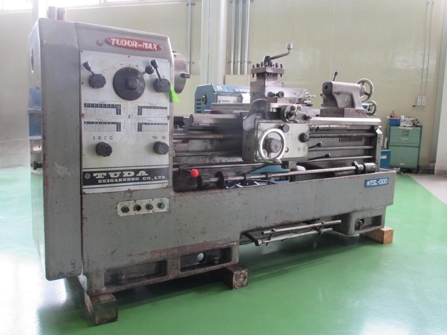TUDAKOMA TSL-1300 Lathe Image 2