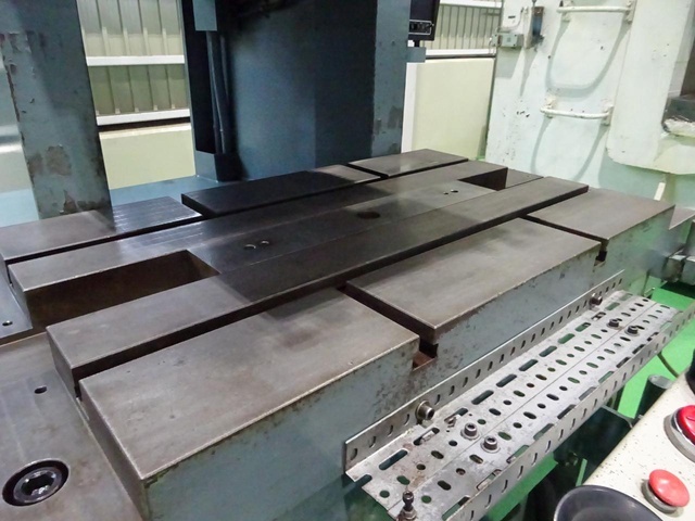 AIDA ENGINEERING C1-8(2)-B C-Frame Press Image 5
