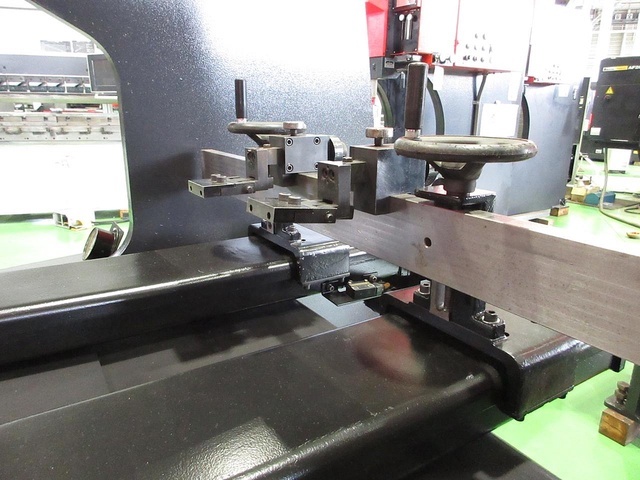 AMADA RG-50S Press Brake/Bender Image 7