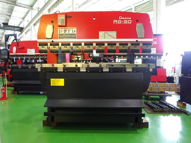 AMADA RG-50 Press Brake/Bender Image 1