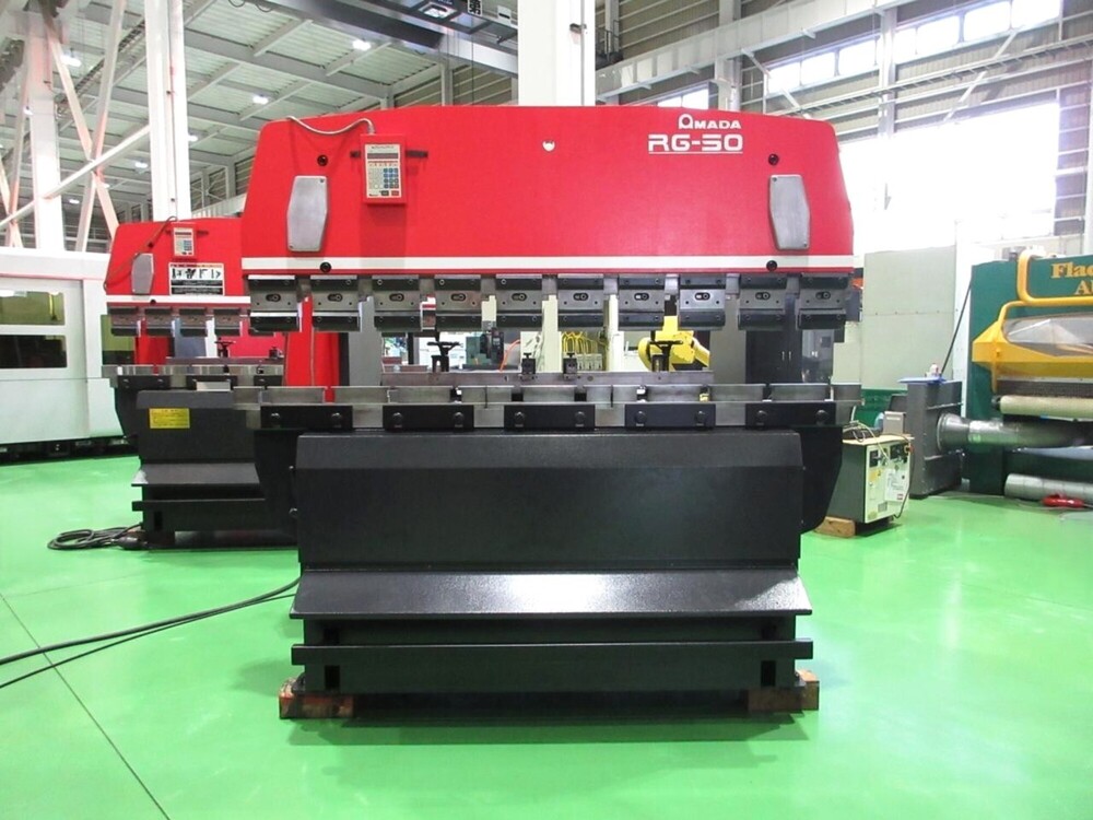 AMADA RG-50 Press Brake/Bender