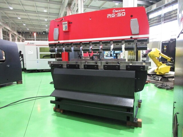 AMADA RG-50 Press Brake/Bender Image 2