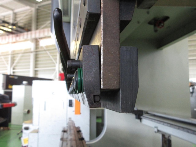 Komatsu Industries PBZ-1252NET Press Brake/Bender Image 6