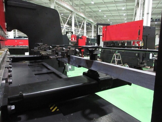 AMADA RGM2-1003 Press Brake/Bender Image 5
