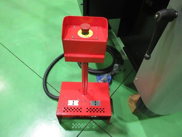 AMADA RGM2-1003 Press Brake/Bender Image 8