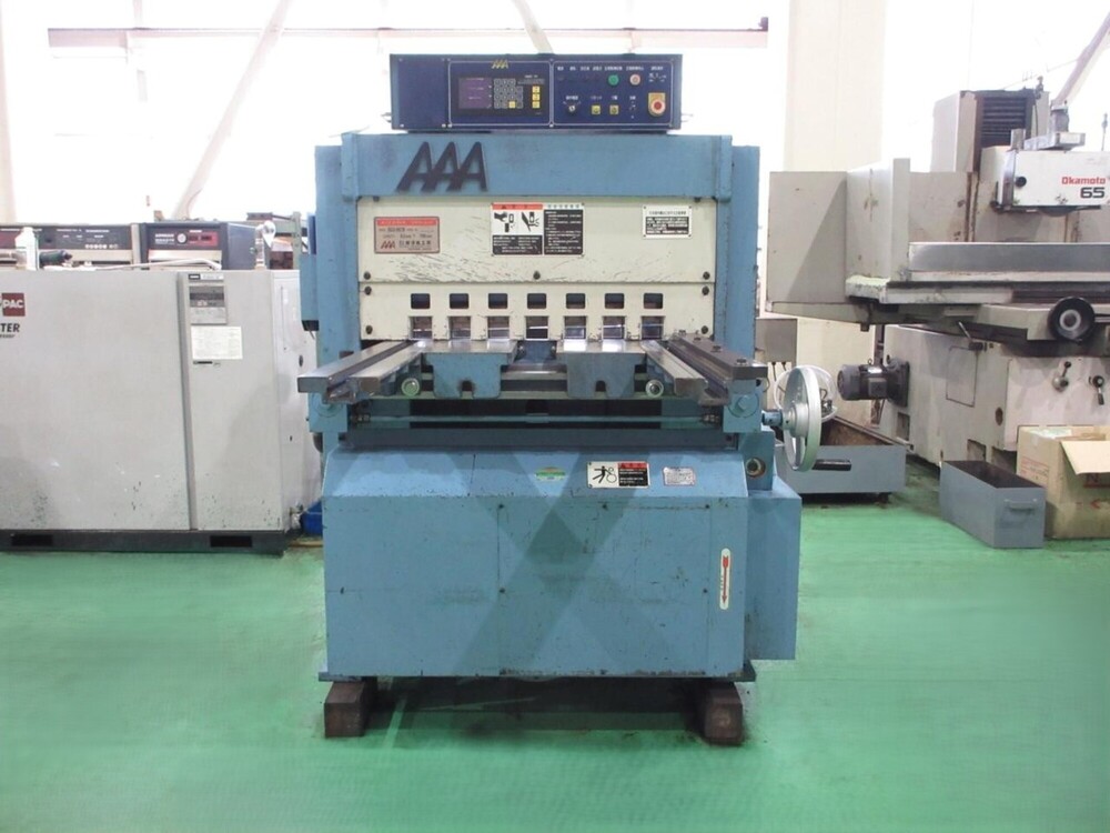 AIZAWA TEKKOSHO SCS-607B Shearing Machine