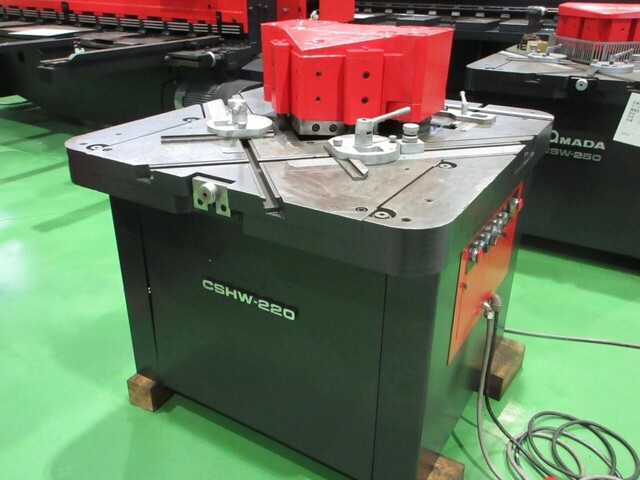 AMADA CSHW-220 Corner Shear Image 2