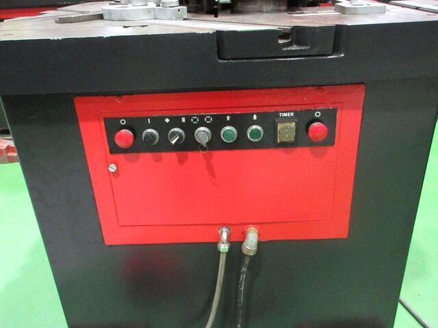 AMADA CSHW-220 Corner Shear Image 4