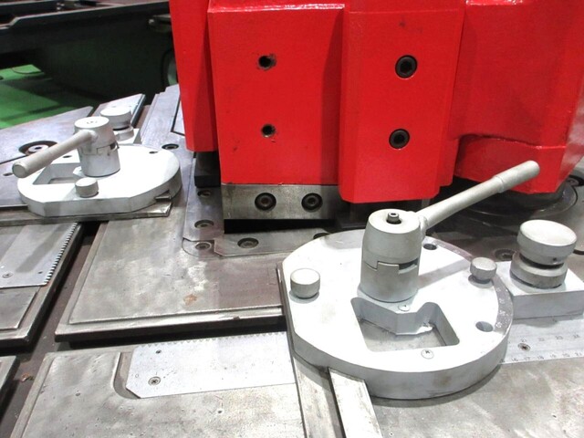 AMADA CSHW-220 Corner Shear Image 6