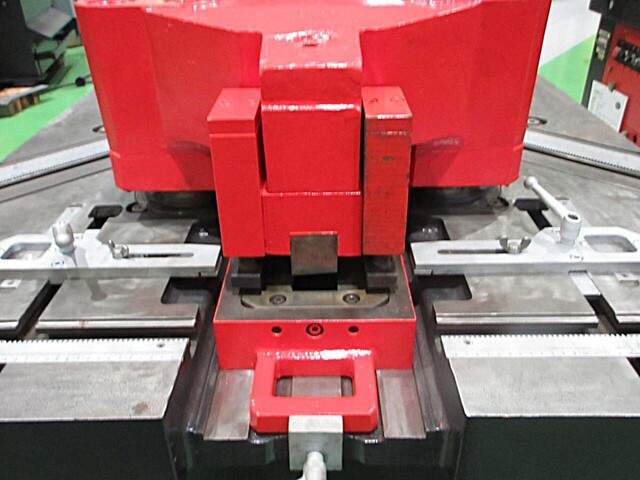 AMADA CSHW-220 Corner Shear Image 7