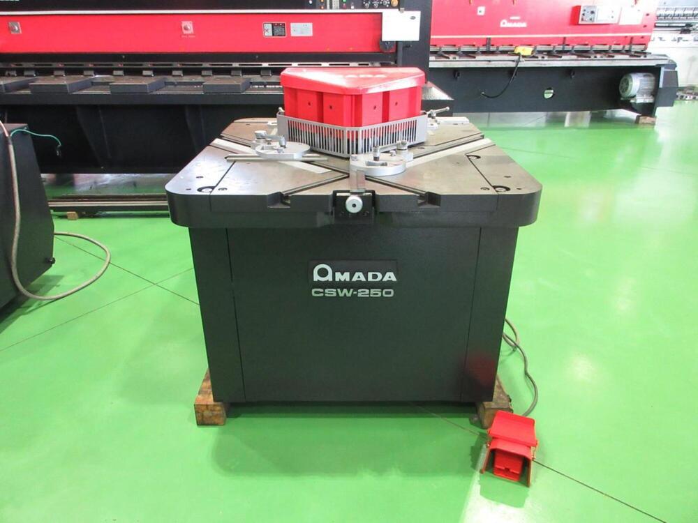AMADA CSW-250 Corner Shear