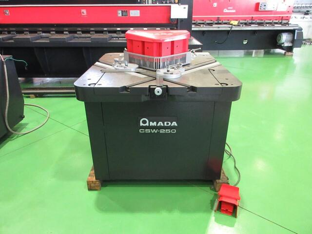 AMADA CSW-250 Corner Shear Image 1