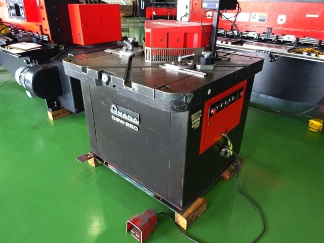 AMADA CSW-250 Corner Shear Image 3