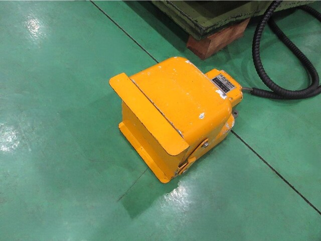 TAKEDA MACHINERY TCN-256B Corner Shear Image 7
