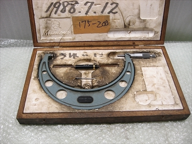 -- OM-200 マイクロメーター（外側） の画像 1枚目