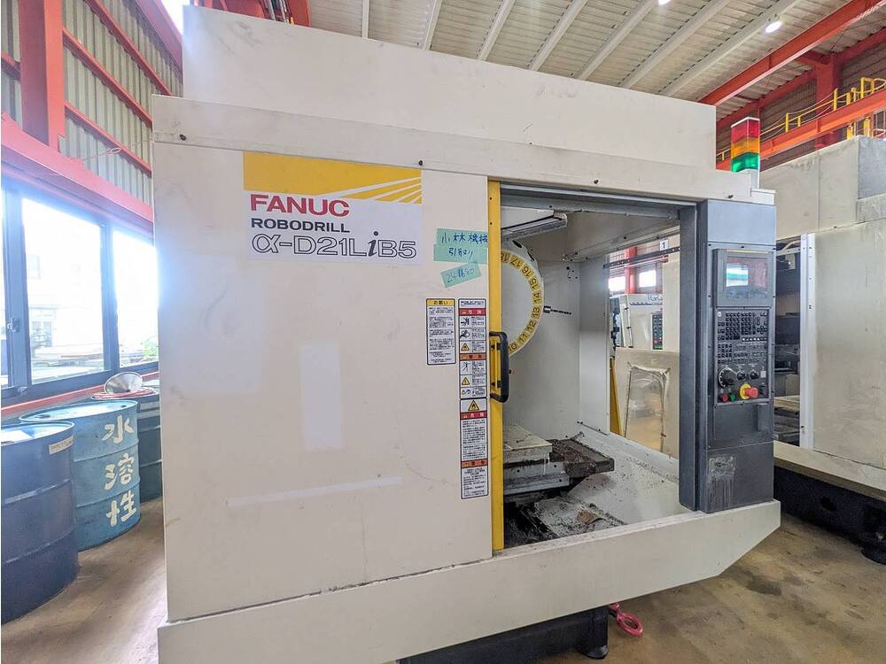 FANUC α-D21LiB5 Vertical Machining Center