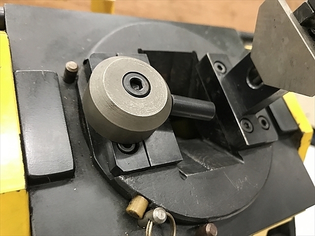 CGK DL-90 Tool Grinder Image 8