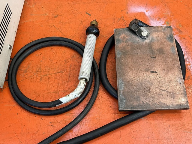 -- TZ-100 溶接機 の画像 3枚目
