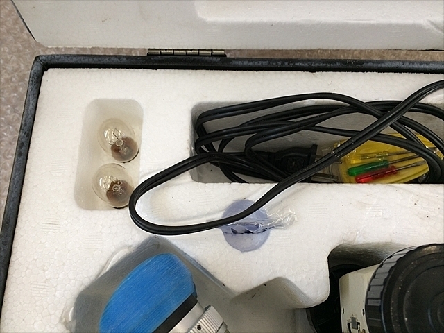carton  Microscope Image 3